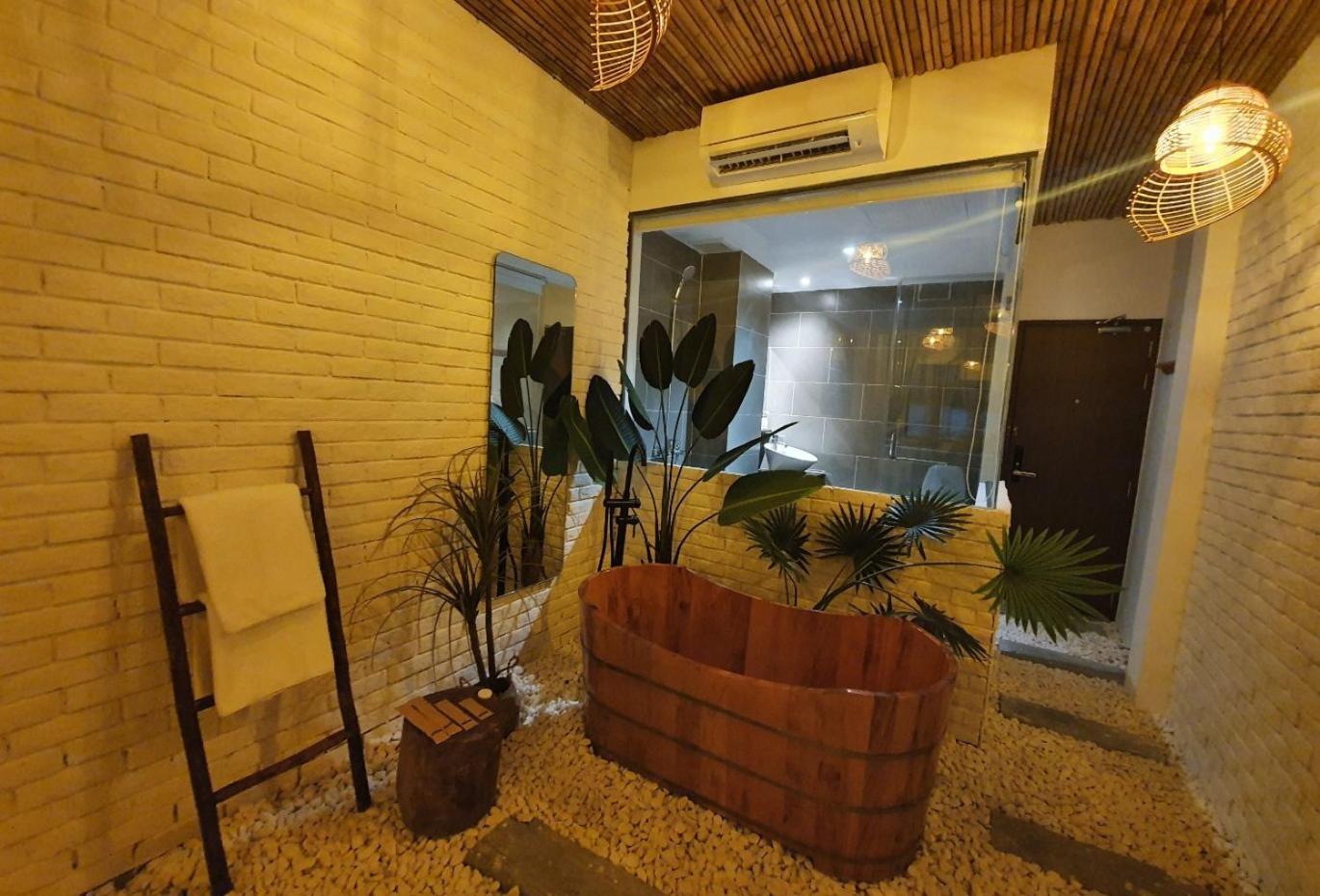 Language Exchange Hotel 3 Хошимин Экстерьер фото